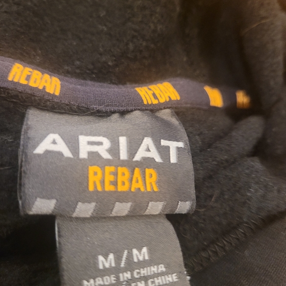 Ariat hoodie (medium) - Picture 3 of 3